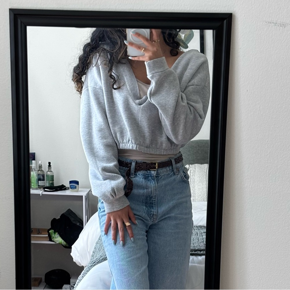 PrettyLittleThing Light Gray Pullover!